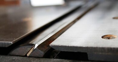 blade for cutting metal
