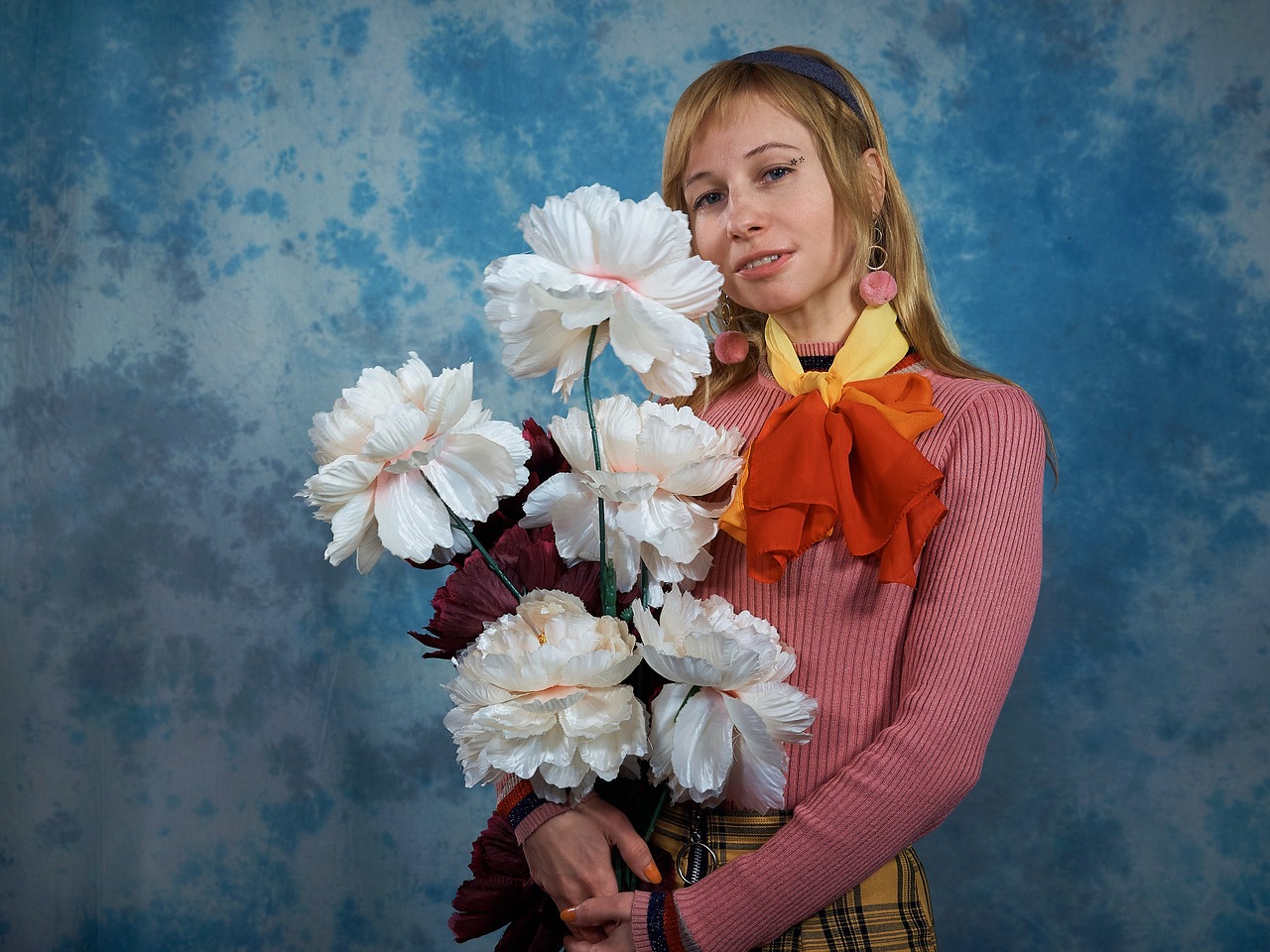 young woman, flower background, woman, 1970, 70s, flowers, neckerchief, flower wallpaper, beautiful flowers, makeup, fashion 70s, retro, nature, vintage