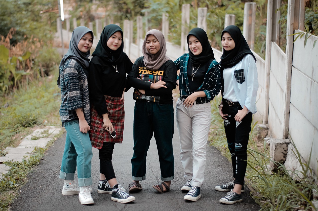 women, friends, hijab, group, girls, friendship, together, style, pose, smile, photoshoot, portrait, friendship day, hijab, hijab, hijab, friendship, friendship, friendship, friendship, friendship, photoshoot