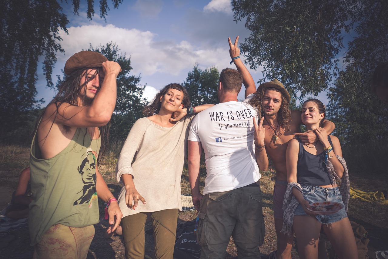 hippie, love, peace, woodstock, protest, fun, festival, lifestyle, happy, vintage, 60s, 1960s, groovy, rainbow, retro, psychedelic, nature, worldpeace, positive
