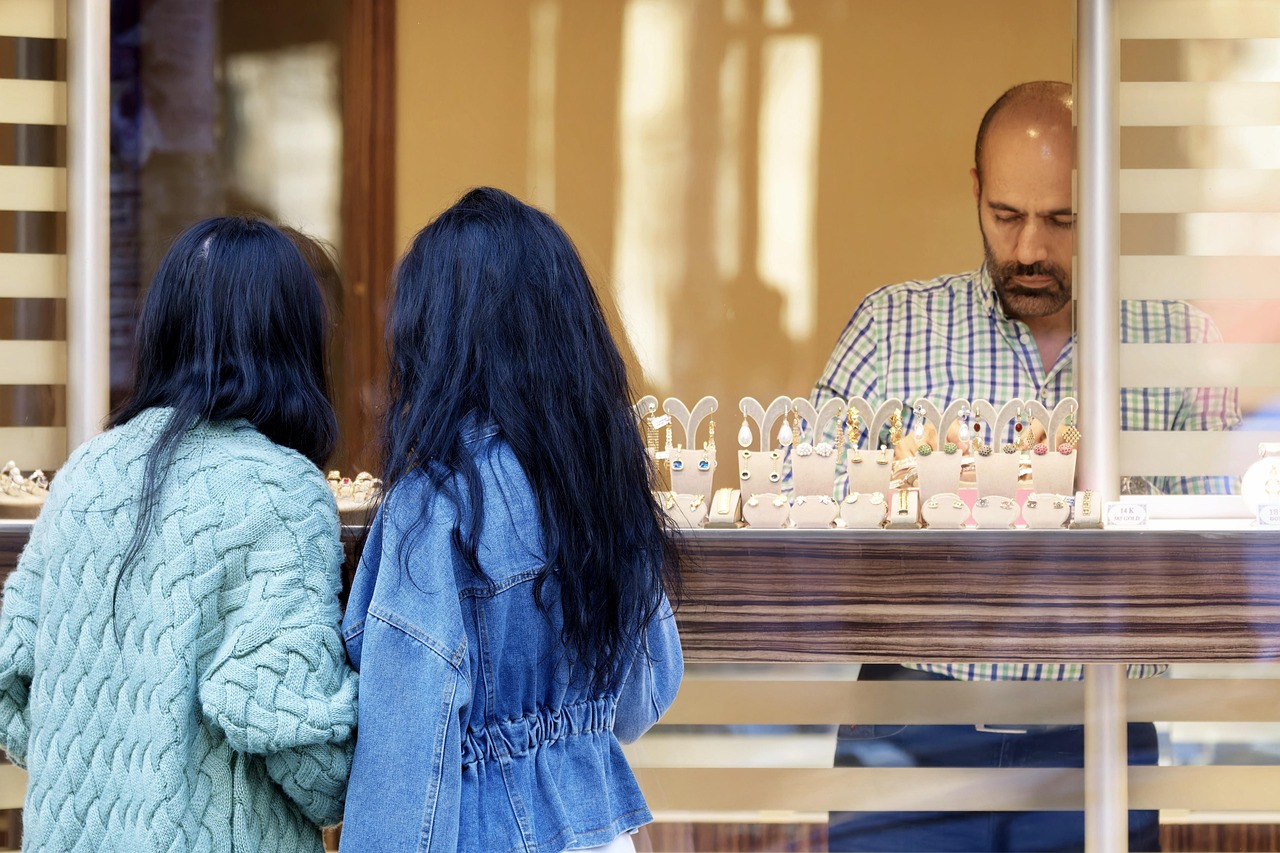 girls, jewelry, shop, outdoors, women, window, showcase, glass case, show window, shopping, seller, man, snapshot, street photography, recreation, urban, city