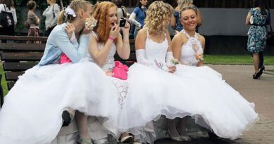 brides, sitting, waiting, wedding, dress, wait, marriage, woman, women, gowns, bride, bridal