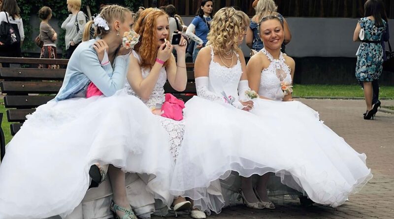 brides, sitting, waiting, wedding, dress, wait, marriage, woman, women, gowns, bride, bridal