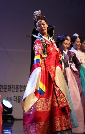 trend, clothing, show, people, dress, woman, music, style, elegant, beautiful