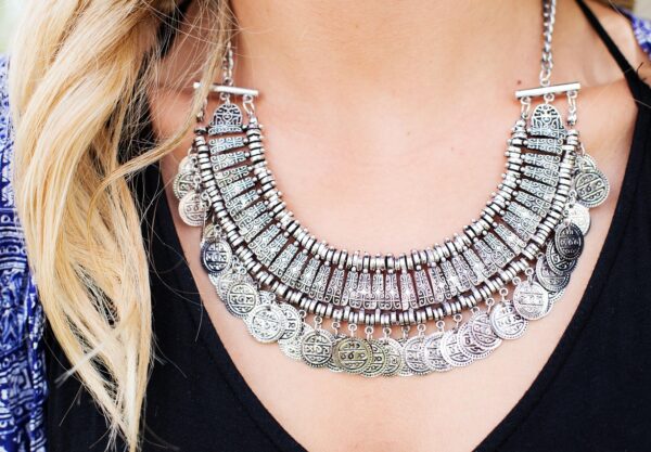 woman, necklace, jewelry, silver, accessory, accessorize, elegant, fashion, style, stylish, necklace, necklace, necklace, jewelry, jewelry, jewelry, jewelry, jewelry, silver