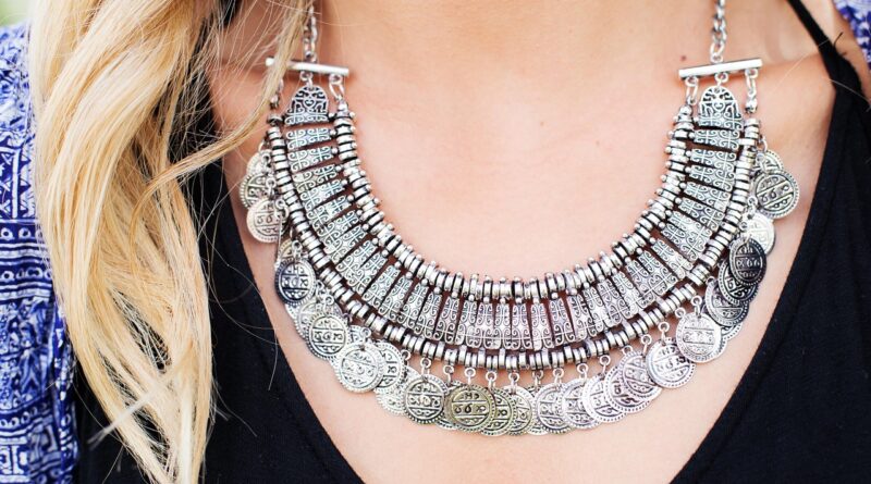 woman, necklace, jewelry, silver, accessory, accessorize, elegant, fashion, style, stylish, necklace, necklace, necklace, jewelry, jewelry, jewelry, jewelry, jewelry, silver