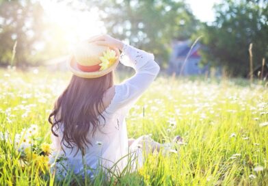 woman, field, sunlight, fashion, hat, flower wallpaper, girl, female, young woman, model, sunshine, summer, daisies, flowers, meadow, flower background, leisure, grass, spring, freedom, outdoors, nature, beautiful flowers, portrait, happy easter