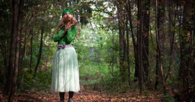 turban, headdress, costume, image, forest, nature, skirt, shirt, pose, retro, vintage, history, historical, portrait, outfit, turban, skirt, skirt, skirt, skirt, skirt, outfit, outfit