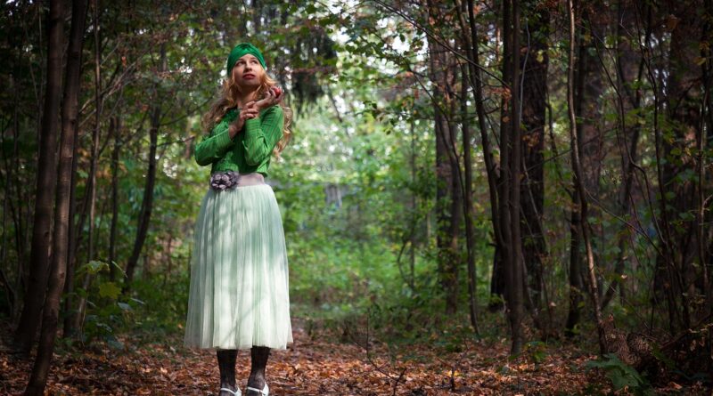 turban, headdress, costume, image, forest, nature, skirt, shirt, pose, retro, vintage, history, historical, portrait, outfit, turban, skirt, skirt, skirt, skirt, skirt, outfit, outfit