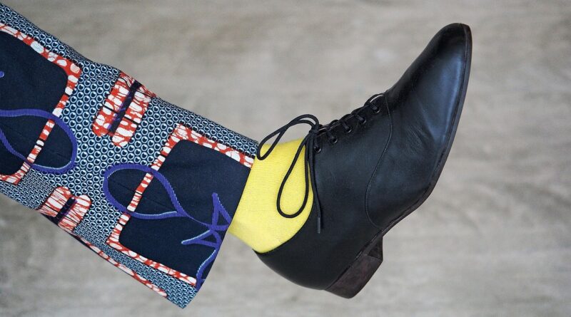foot, shoe, step, footstep, ankle, sock, stride, walk, kick, pace, lace, brogue, trouser, gaudy, dapper, fashion, leg, hop, skip, exercise, black, yellow, pedestrian, footwear, gray exercise, gray fashion, gray walking, gray shoes, foot, step, footstep, ankle, ankle, ankle, ankle, ankle, kick, trouser, trouser, gaudy, gaudy, skip