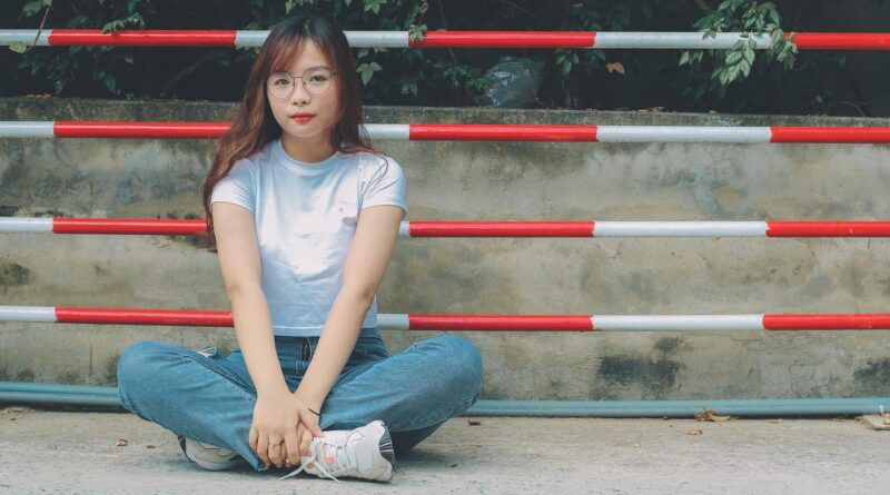woman, glasses, model, pose, casual, outfit, denim, jeans, sneakers