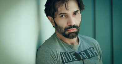 model, male, man, person, portrait, guy, style, handsome, body, stylish, cool, professional, confident
