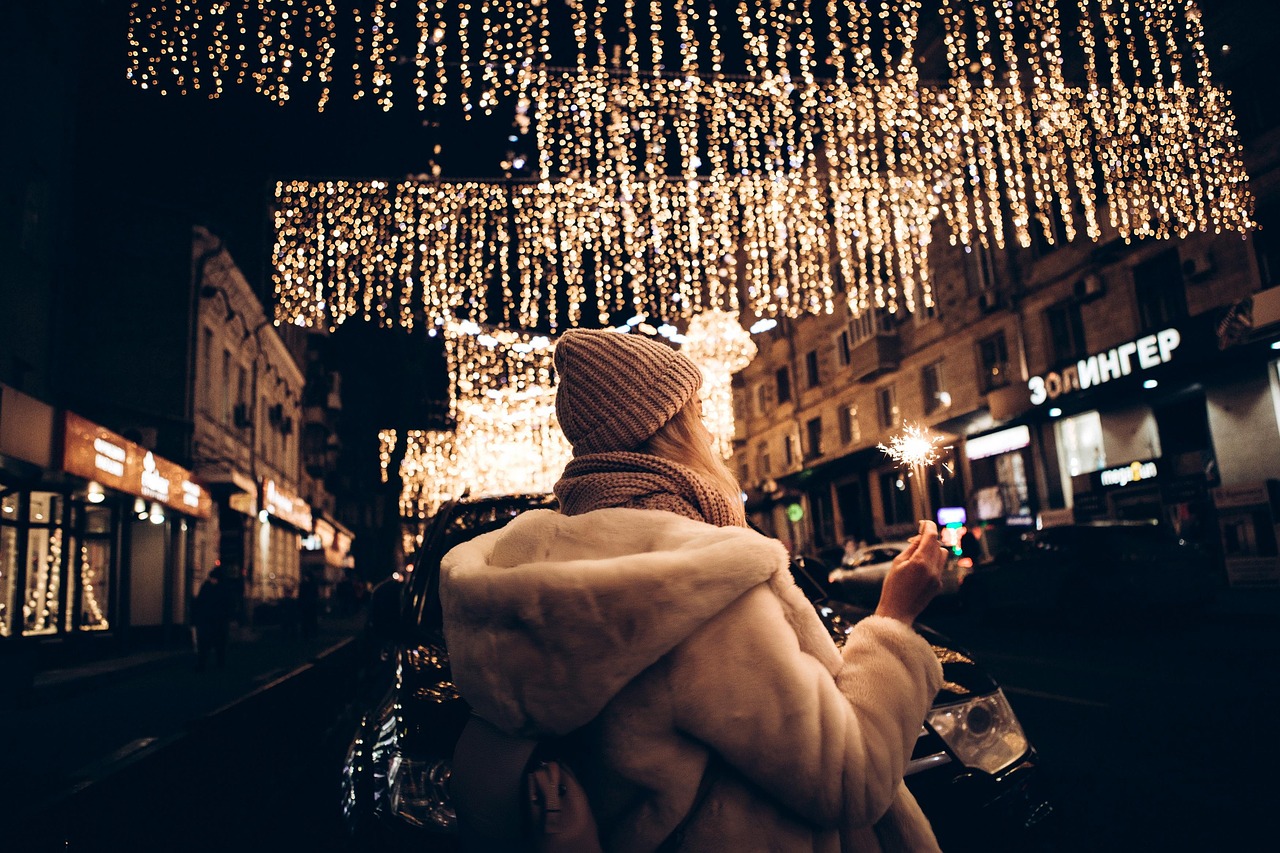 winter, city, citylights, lights, girl, christmas, kharkov, kharkiv, nature, lighting, night, in the evening, snow, fair, tourism, twilight, landscape, happychristmas, christmas wallpaper