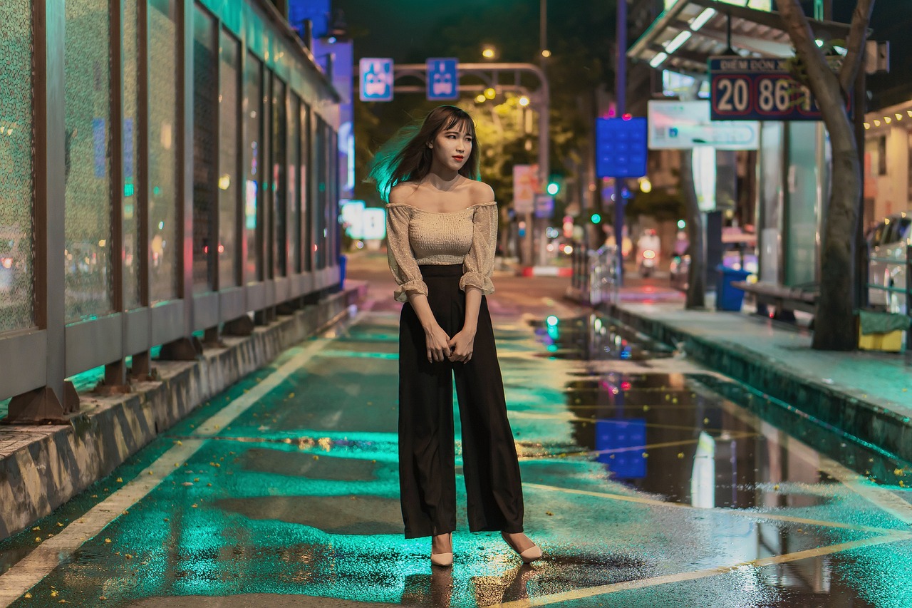 woman, girl, beautiful, pretty, young woman, fashion, fashionable, stylish, outfit, casual outfit, city, female, portrait, casual outfit, casual outfit, casual outfit, casual outfit, casual outfit
