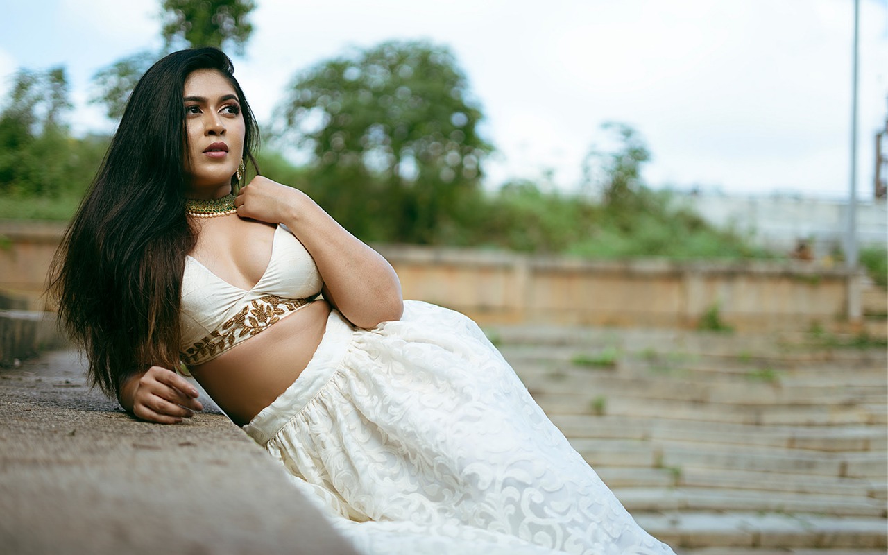 woman, model, pose, outfit, jewelry, skirt, crop, top, long hair, brunette