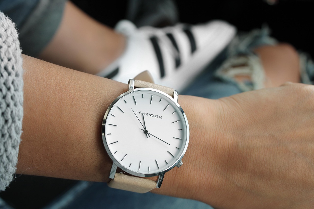watch, fashion, accessories, clothes, wrist, creative, woman, stylish, brown fashion, brown clothes, brown watch, brown creative, watch, wrist, wrist, wrist, wrist, wrist